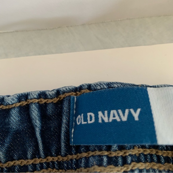 Old Navy Size 5A blue jeans with elastic waist band. - Picture 3 of 6